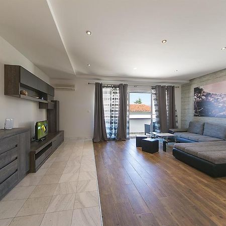 Apartments Sanja Башка-Вода Экстерьер фото